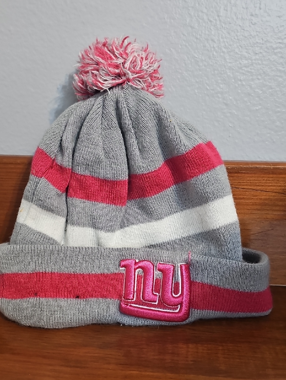 New Era Gray Beanie with Pink & White Stripes and Pom New York Giants